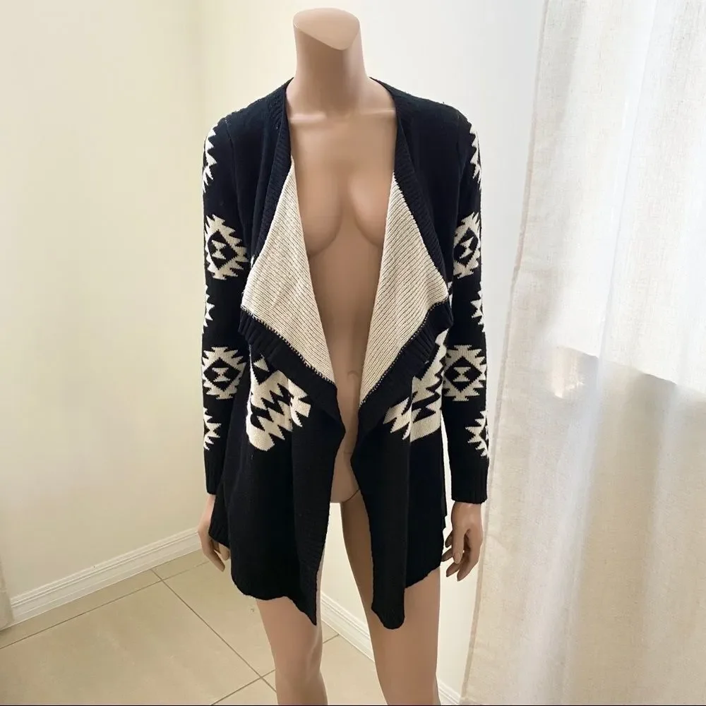 Lulumari Aztec tribal pattern open cardigan S/M